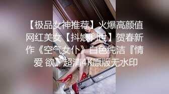 风景区女厕全景偷拍多位美女少妇前来献B (9)