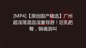 勾搭漂亮工厂小妹妹带回家激情啪啪，口活技术不错吃的津津有味，极品无毛嫩穴无套插入，紧致感觉太爽了