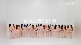 商场女厕全景偷拍红色连衣裙美女的无毛小嫩鲍