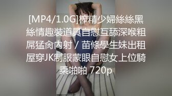 和炮友2个月没见面了，在私人影院开干