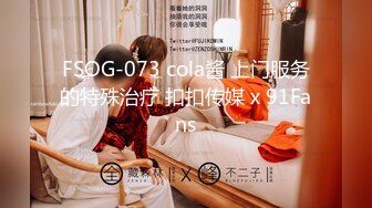 写字楼女厕蹲守全身运动装新潮美妇,紧窄的逼洞肯定平时操练得少