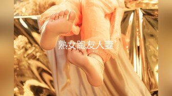 原版4K电子厂迎面走来一位水手服JK裙可爱嫩妹带着时尚黑帽