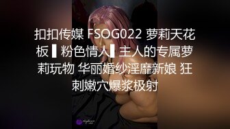 CD偷拍大师YC342黑裙美女逛商场一路跟拍骚丁女选东西的时候还在镜头前弯腰屁股真骚